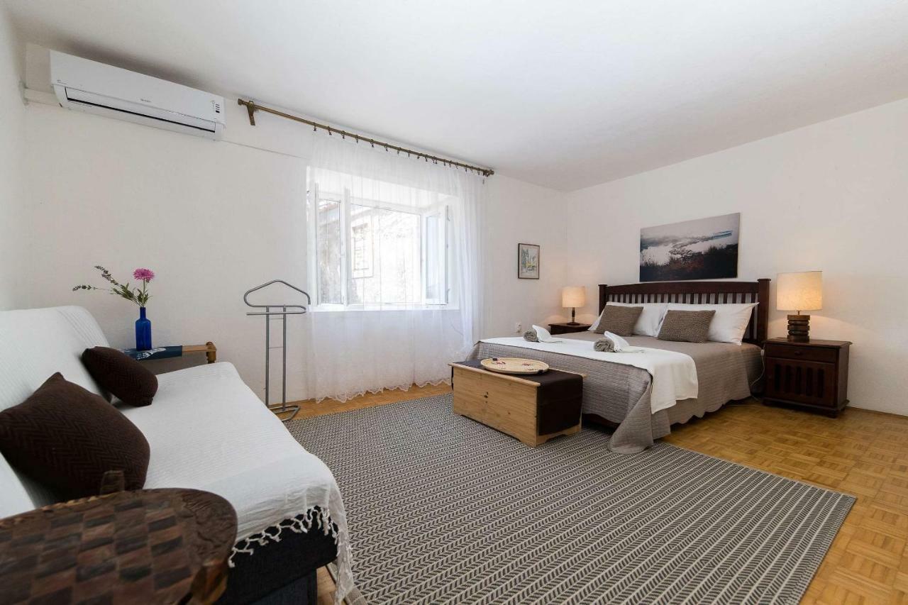 Panorama House Villa โนวีวีโนดอลสกี ภายนอก รูปภาพ